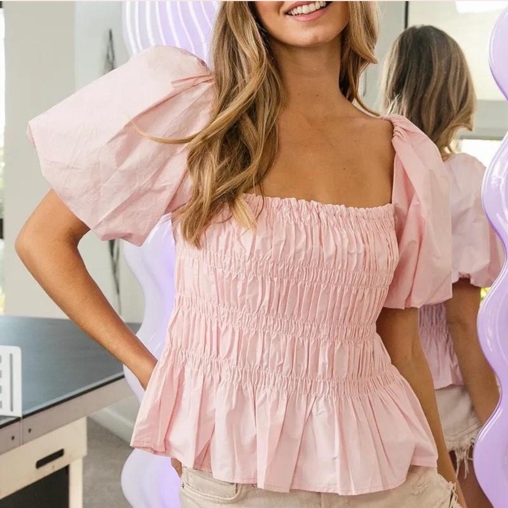 NWOT Francesca's Collections Pink Smocked Puff Sleeve Square Neck Top